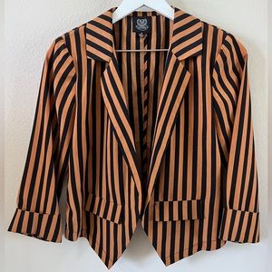 Cropped 3/4 sleeve lightweight blazer. Burnt orange and black striped. Size M.